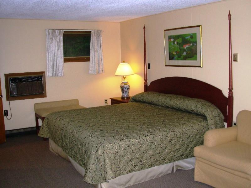 Red Carpet Inn On The Lake - أونيونتا الغرفة الصورة
